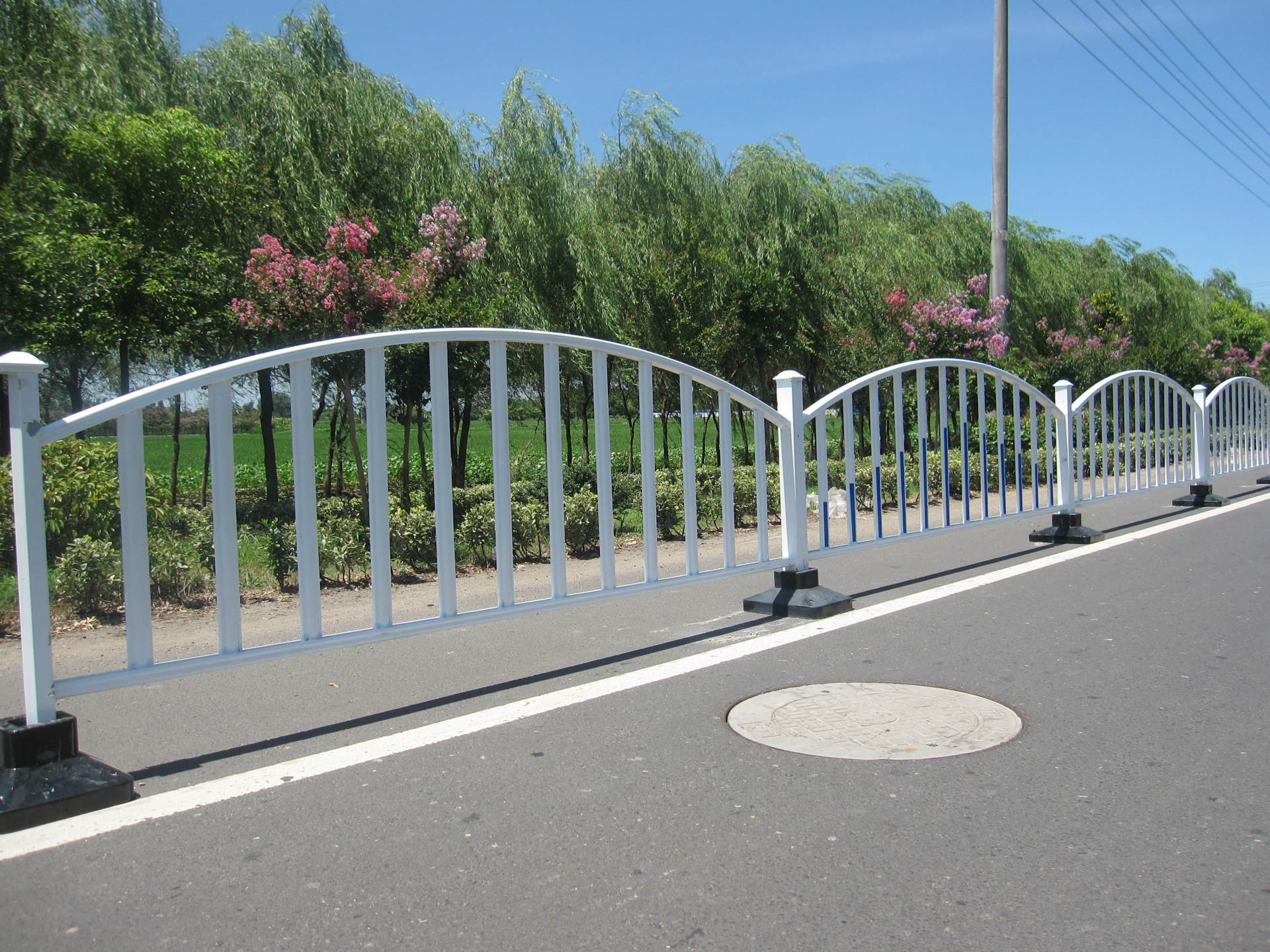 寧波道路護(hù)欄多少錢一米？